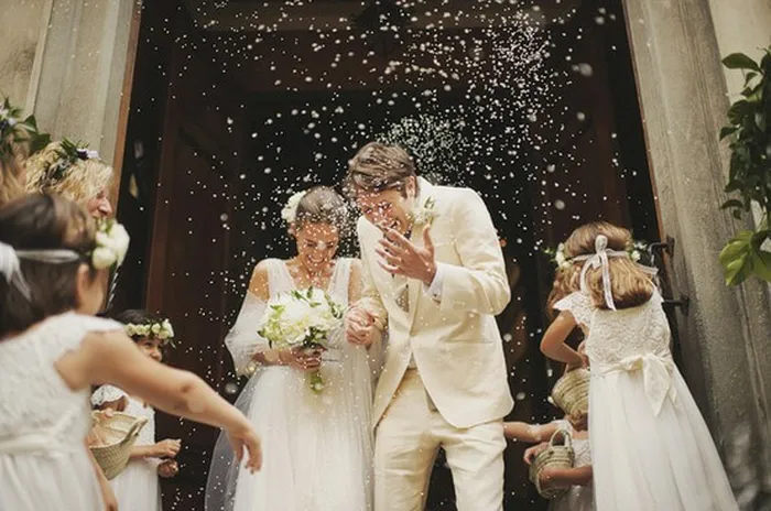 8 Alternativas al arroz para lanzar a la salida de los novios