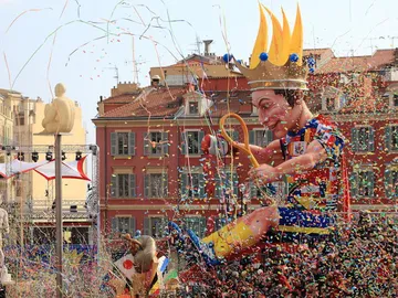 Ir al post: 5 Fiestas de arte con flores en Francia