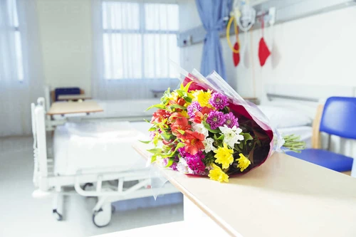 ramos de flores en hospital 