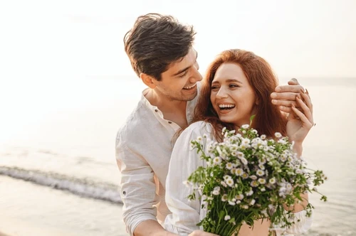que siente una mujer cuando recibe flores 