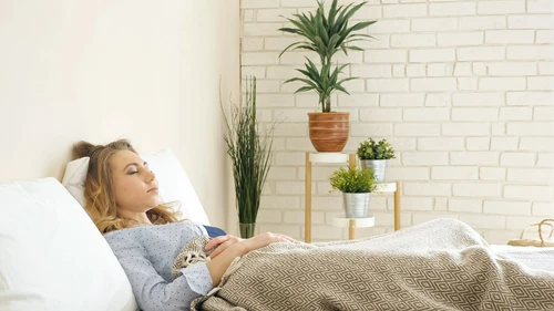 beneficios de dormir con plantas 