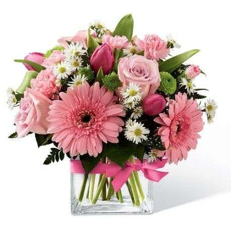 Felicitaciones de cumpleaños con flores para una amiga 
